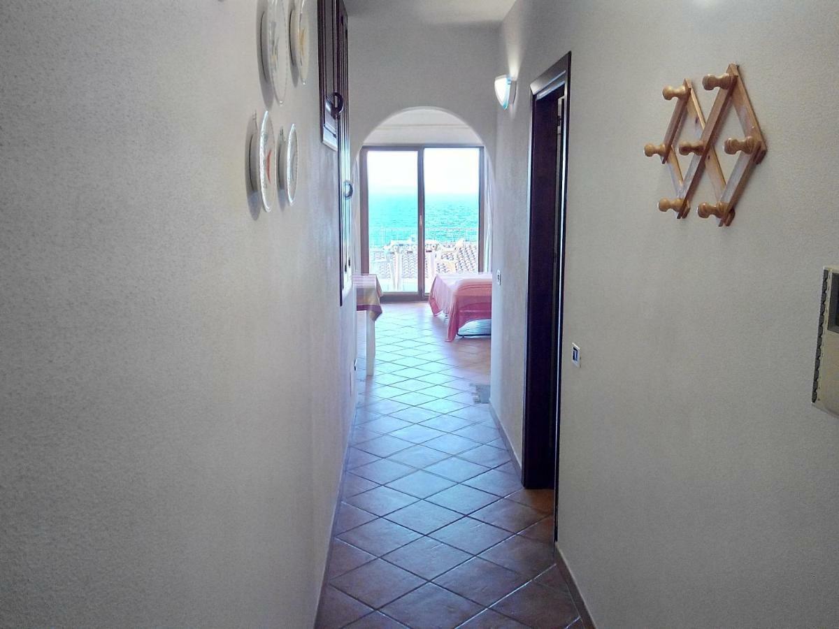 Apartament Splendido Mono Vista Mare Con Wi Fi A 100 Mt Da Spiaggia Santa Teresa Gallura Zewnętrze zdjęcie